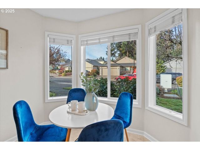 374 CIMARRON Ct Se, Salem, OR 97306