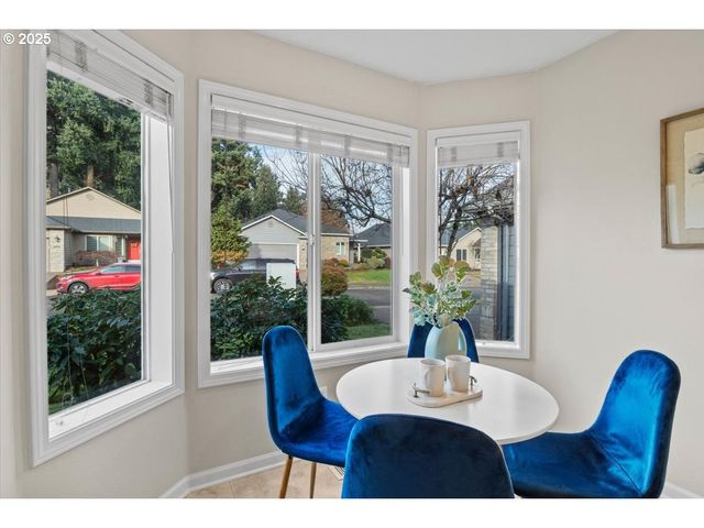 374 CIMARRON Ct Se, Salem, OR 97306