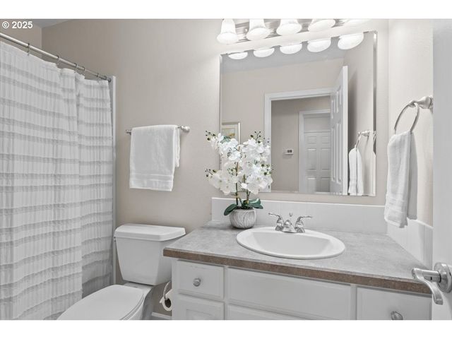 374 CIMARRON Ct Se, Salem, OR 97306