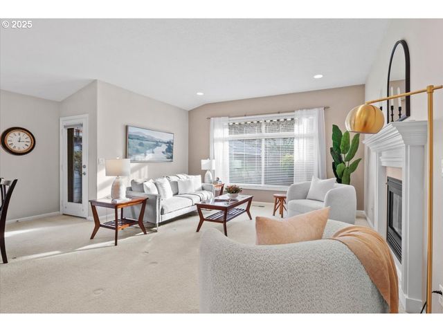 374 CIMARRON Ct Se, Salem, OR 97306