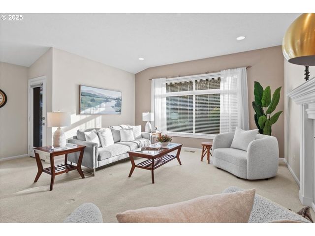 374 CIMARRON Ct Se, Salem, OR 97306