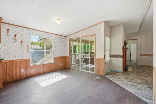 910 County Road 3556, Cleveland, TX 77327
