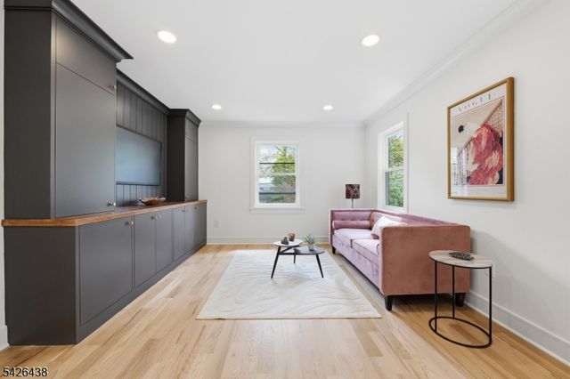 11 Cobane Ter, West Orange Twp., NJ 07052