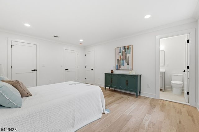 11 Cobane Ter, West Orange Twp., NJ 07052