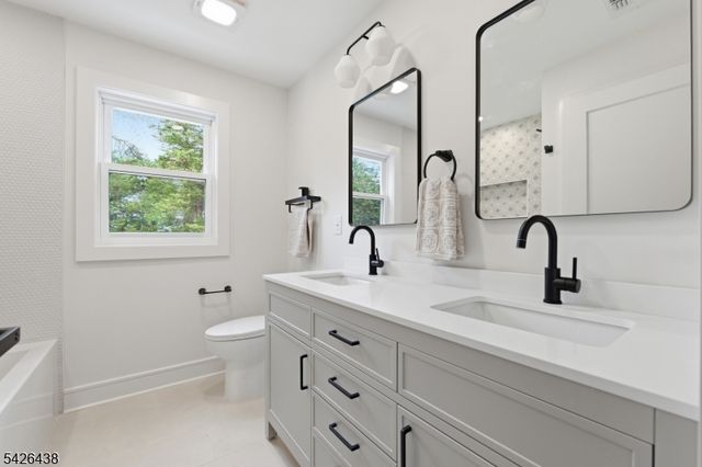 11 Cobane Ter, West Orange Twp., NJ 07052