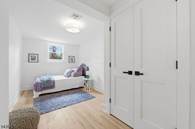 11 Cobane Ter, West Orange Twp., NJ 07052