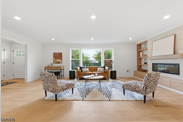 11 Cobane Ter, West Orange Twp., NJ 07052