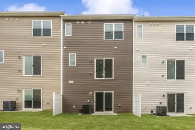 533 ABIGAIL AVE, Waynesboro, PA 17268