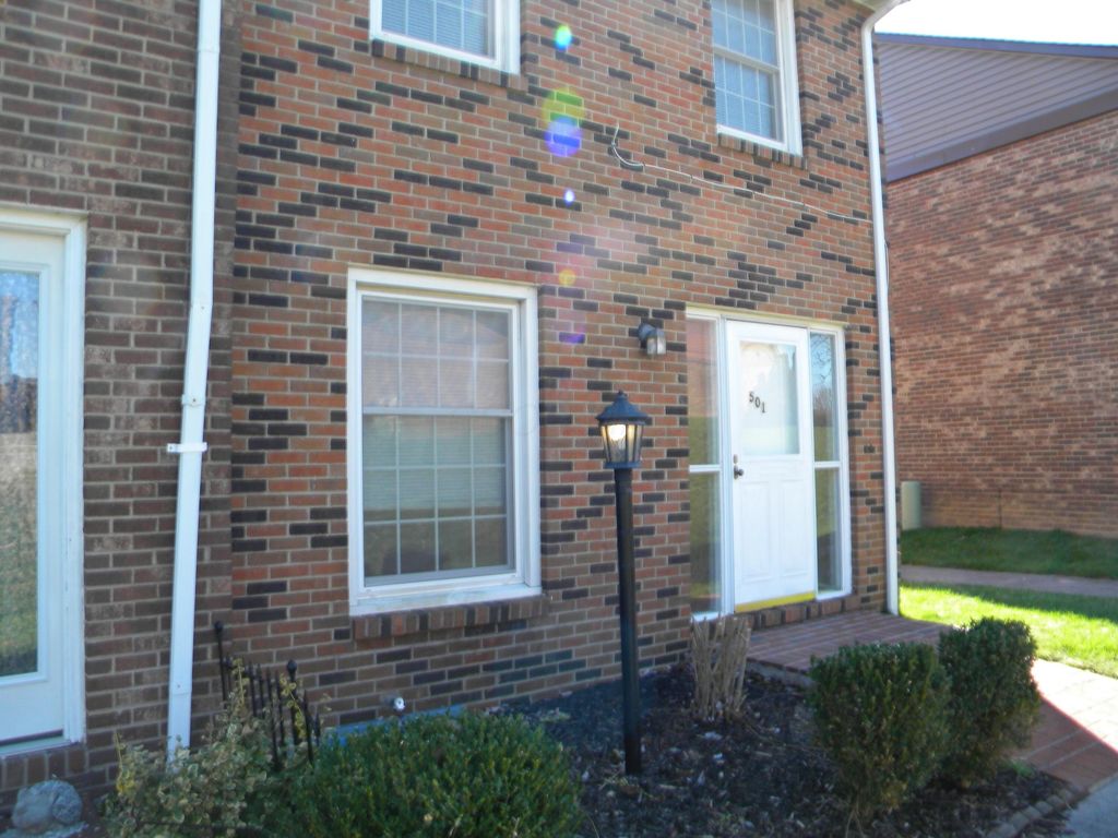 501 Clairbrook Avenue, JG8, Columbus, OH 43228