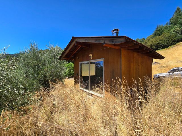 80000 & 80010 Ebert Lane, Garberville, CA 95542