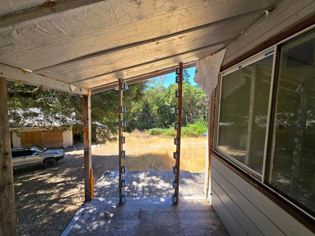 80000 & 80010 Ebert Lane, Garberville, CA 95542