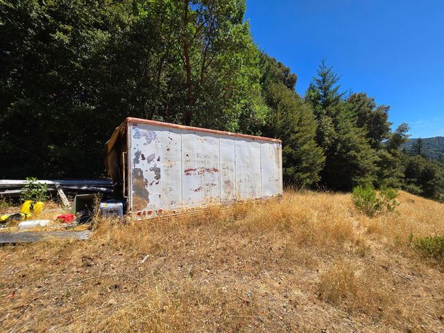 80000 & 80010 Ebert Lane, Garberville, CA 95542