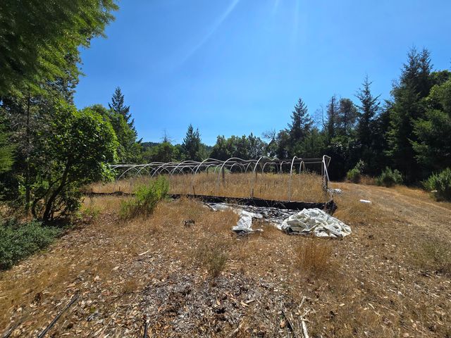 80000 & 80010 Ebert Lane, Garberville, CA 95542