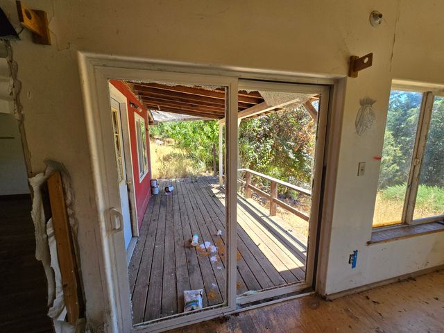 80000 & 80010 Ebert Lane, Garberville, CA 95542