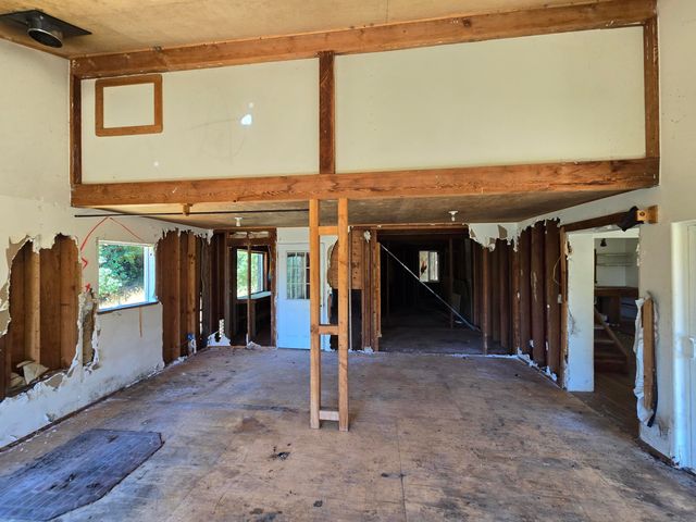 80000 & 80010 Ebert Lane, Garberville, CA 95542