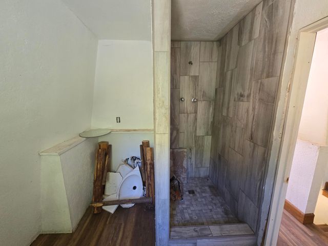 80000 & 80010 Ebert Lane, Garberville, CA 95542