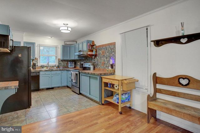 8140 MICHAUX DRIVE, Fayetteville, PA 17222