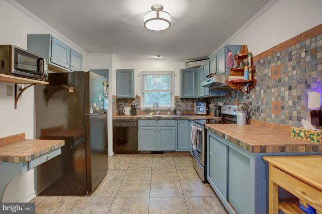 8140 MICHAUX DRIVE, Fayetteville, PA 17222