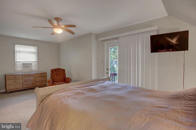 8140 MICHAUX DRIVE, Fayetteville, PA 17222