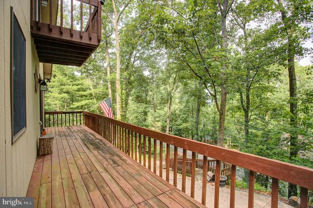 8140 MICHAUX DRIVE, Fayetteville, PA 17222