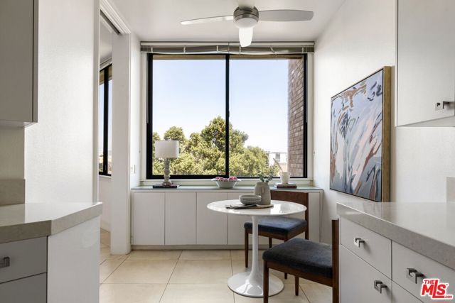 300 N Swall Drive 307, Beverly Hills, CA 90211
