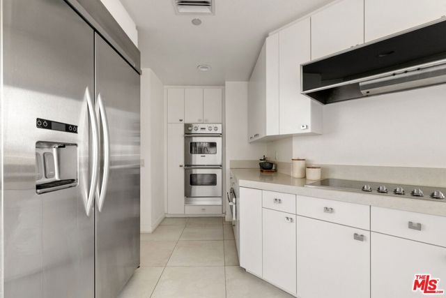 300 N Swall Drive 307, Beverly Hills, CA 90211