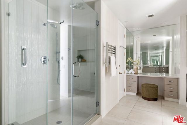 300 N Swall Drive 307, Beverly Hills, CA 90211