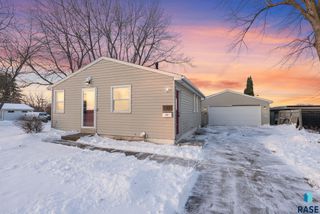 3300 E 15th St Street, Sioux Falls, SD 57103