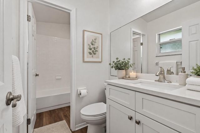 2138 7TH AVENUE N, St Petersburg, FL 33713