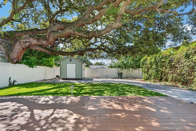 2138 7TH AVENUE N, St Petersburg, FL 33713