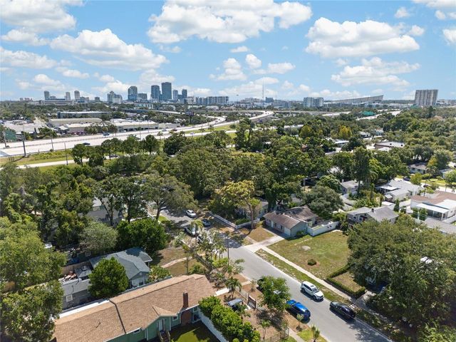 2138 7TH AVENUE N, St Petersburg, FL 33713