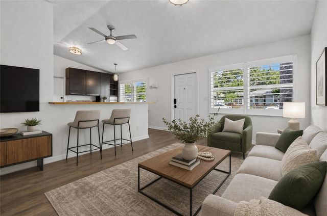 2138 7TH AVENUE N, St Petersburg, FL 33713
