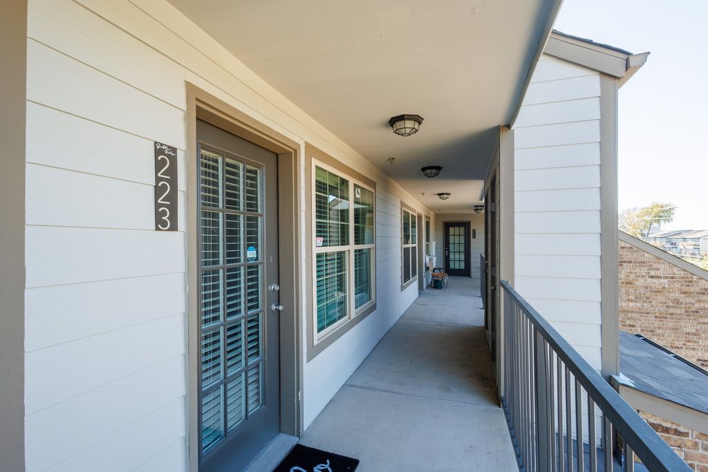 6108 Abrams Road 223, Dallas, TX 75231