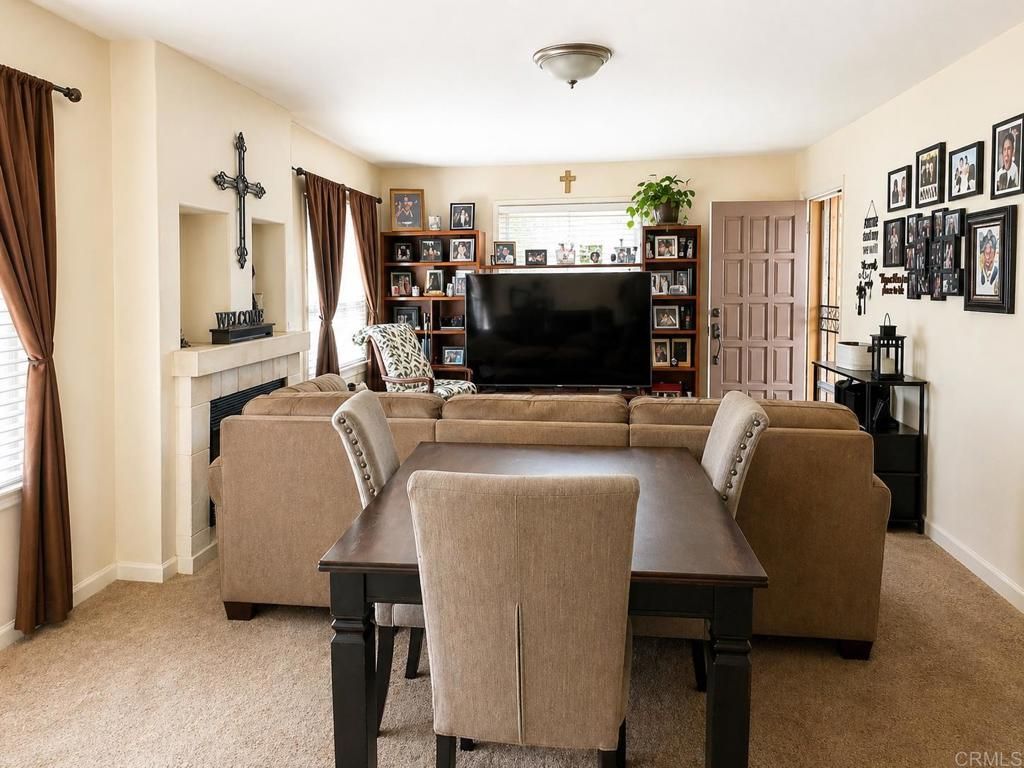 Image 2 of property listing at 3211 Menlo, San Diego, CA 92105