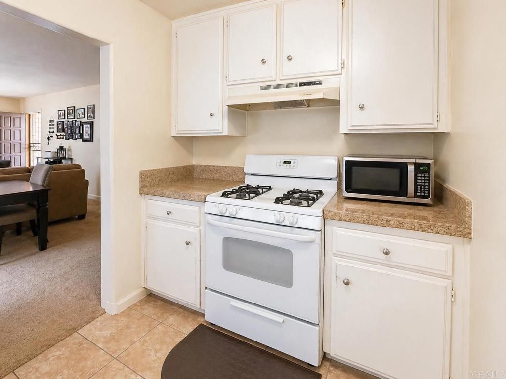 Image 3 of property listing at 3211 Menlo, San Diego, CA 92105