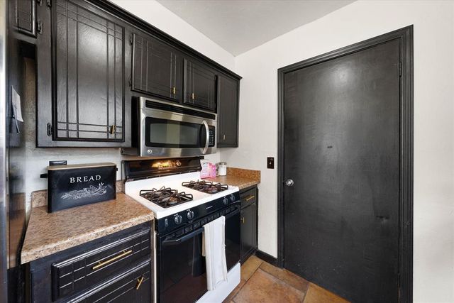 601 SW 27th Street, Moore, OK 73160