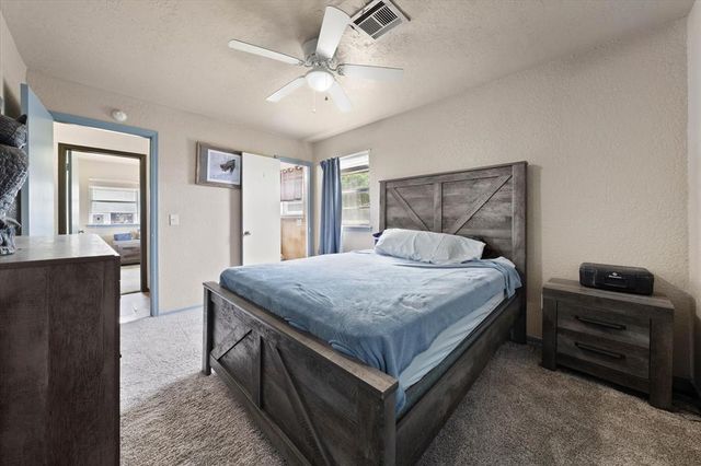601 SW 27th Street, Moore, OK 73160