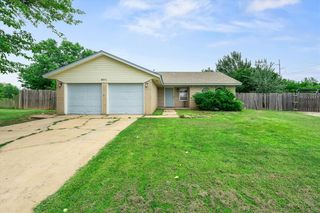 601 SW 27th Street, Moore, OK 73160