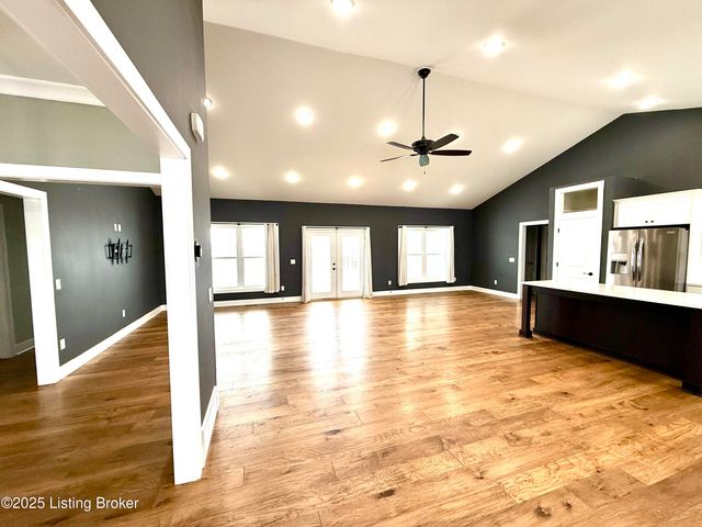 5944 St. John Rd, Elizabethtown, KY 42701