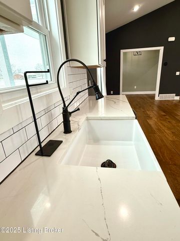 5944 St. John Rd, Elizabethtown, KY 42701