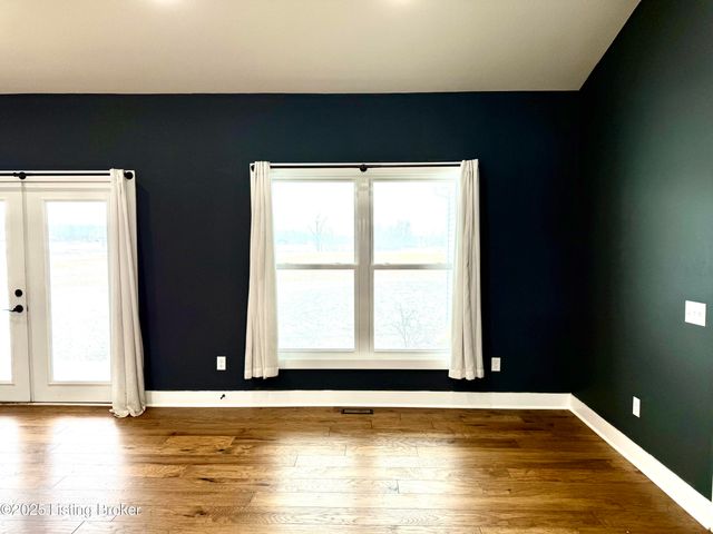 5944 St. John Rd, Elizabethtown, KY 42701