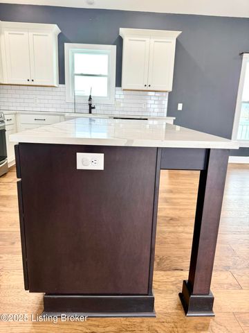 5944 St. John Rd, Elizabethtown, KY 42701