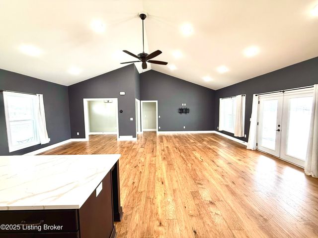 5944 St. John Rd, Elizabethtown, KY 42701