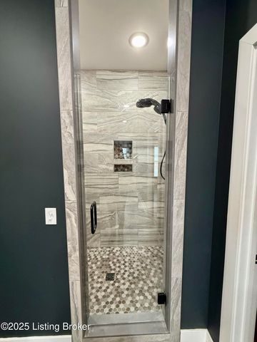 5944 St. John Rd, Elizabethtown, KY 42701