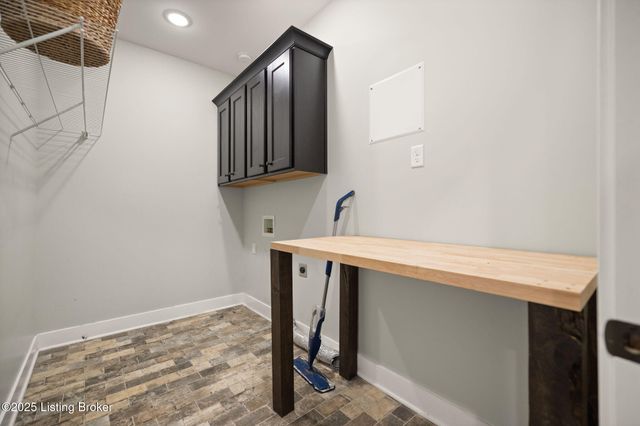 5944 St. John Rd, Elizabethtown, KY 42701