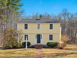 7 Mohawk Drive, Acton, MA 01720