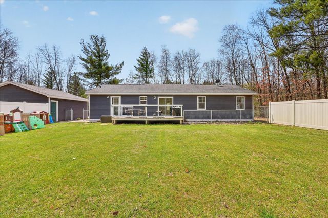 20392 Gates Road, Howard City, MI 49329
