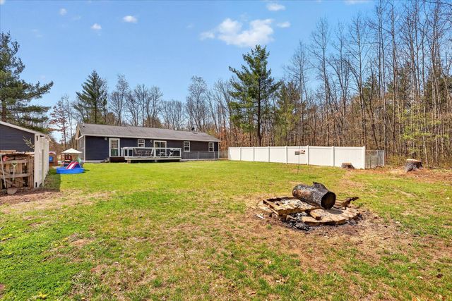 20392 Gates Road, Howard City, MI 49329