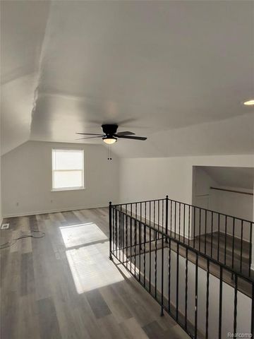 12010 Lakepointe Street, Detroit, MI 48224