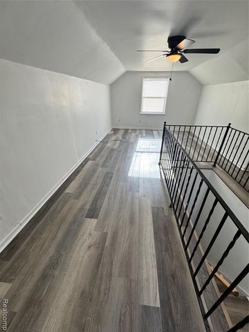 12010 Lakepointe Street, Detroit, MI 48224